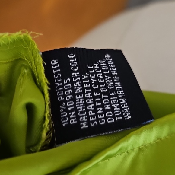 Nordstrom Essentials By Milano Lime/ Citrine Silky Top - Picture 12 of 13